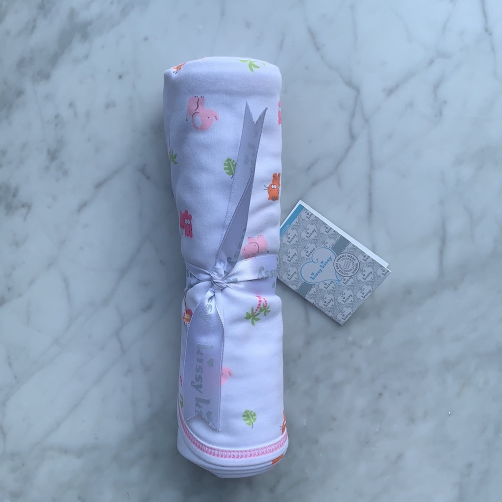 Kissy Kissy pink jungle blanket